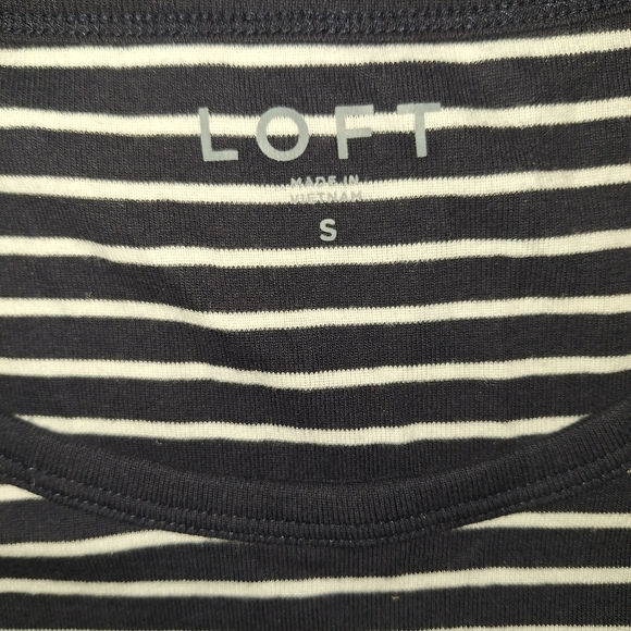 Women's Striped Black and White Top - Picture 5 of 6